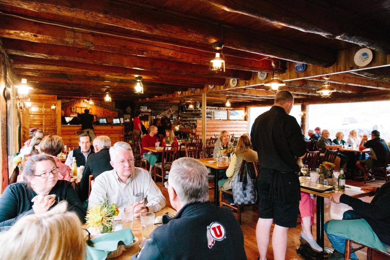 Silver Fork Lodge & Restaurant Brighton エクステリア 写真